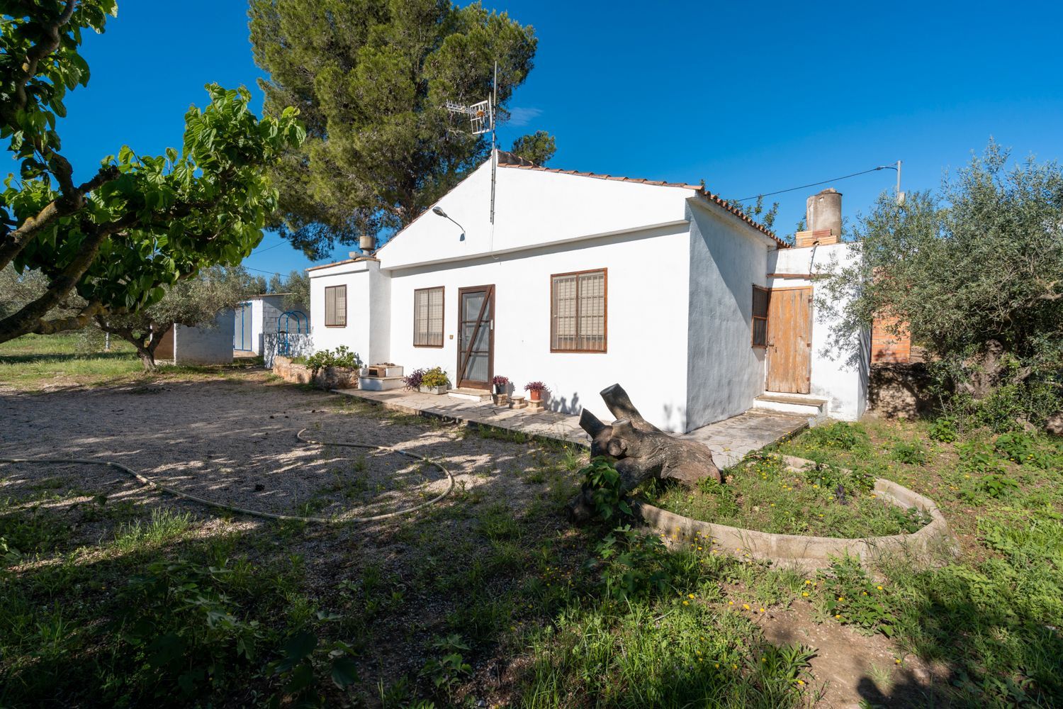Exterior view of Country house for sale in Roquetes  with Heating, Private garden and Storage room