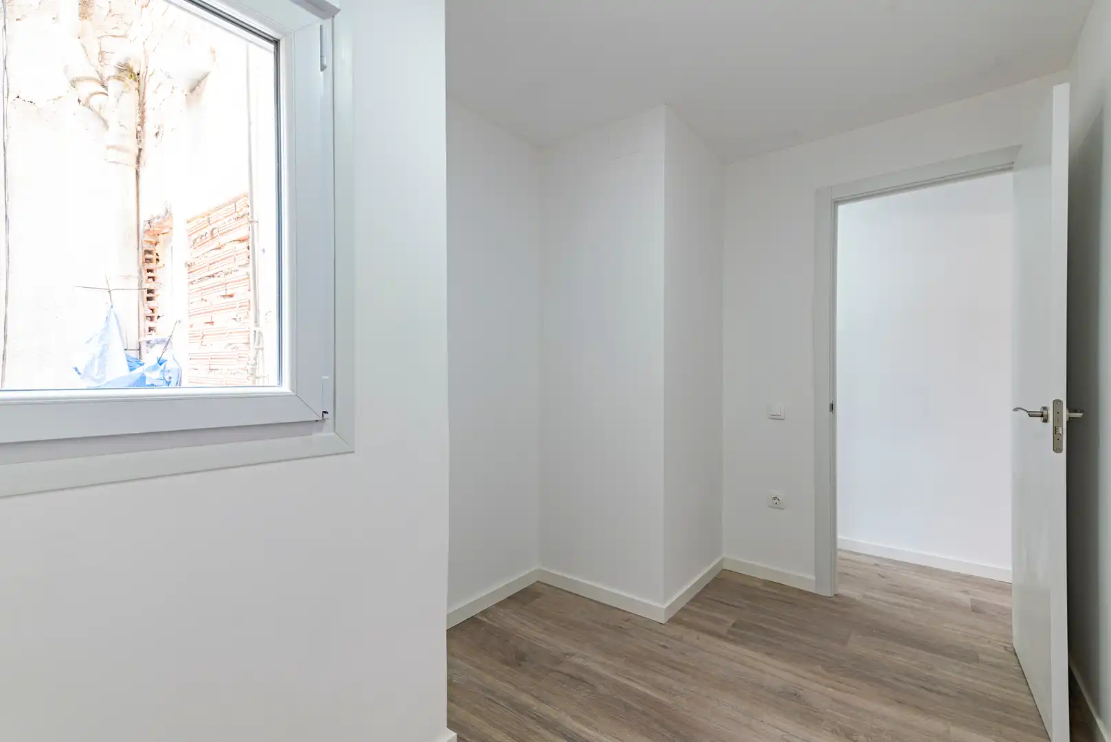 Ático en venta en Santa Coloma de Gramenet con Terraza, Horno y Balcón