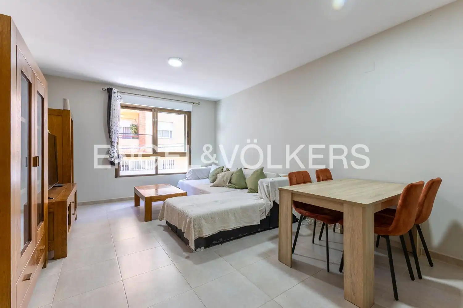 Vista exterior de Piso en venta en Piles con Calefacción, Trastero y Amueblado