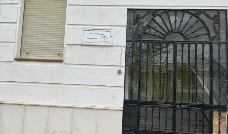 Exterior view of Office for sale in Alosno pueblo