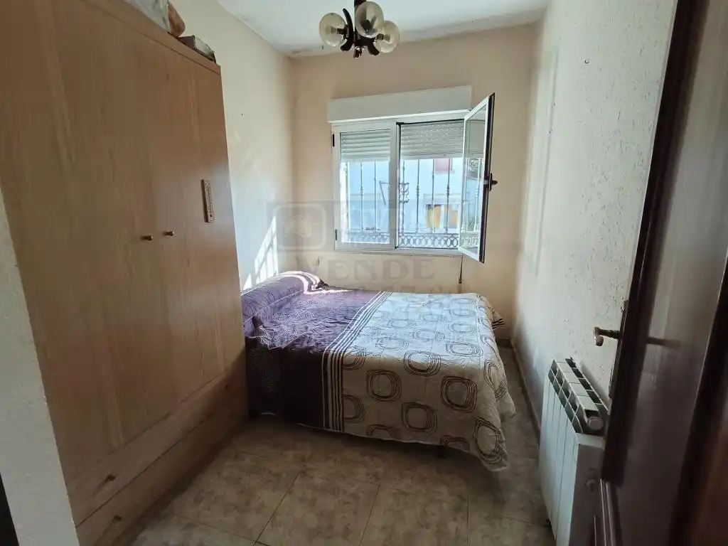 Bedroom of Houses for sale in Avilés  with Furnished
