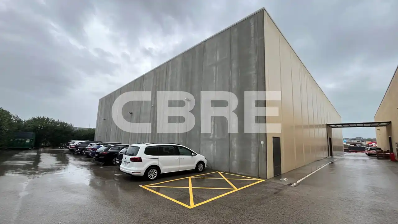 Nau industrial amb ascensor en venda a Carrer Can Pau Birol 32, imagen 3