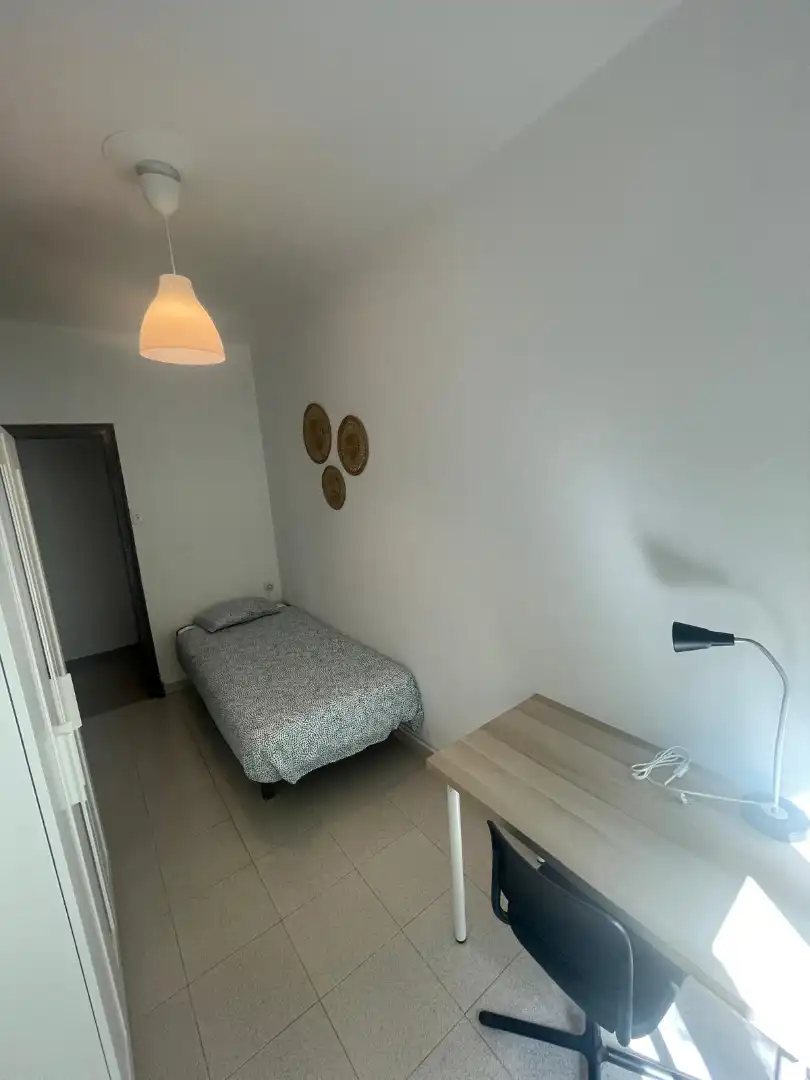 Habitación de Piso en venta en Zaragoza con Aire acondicionado, Calefacción y Trastero