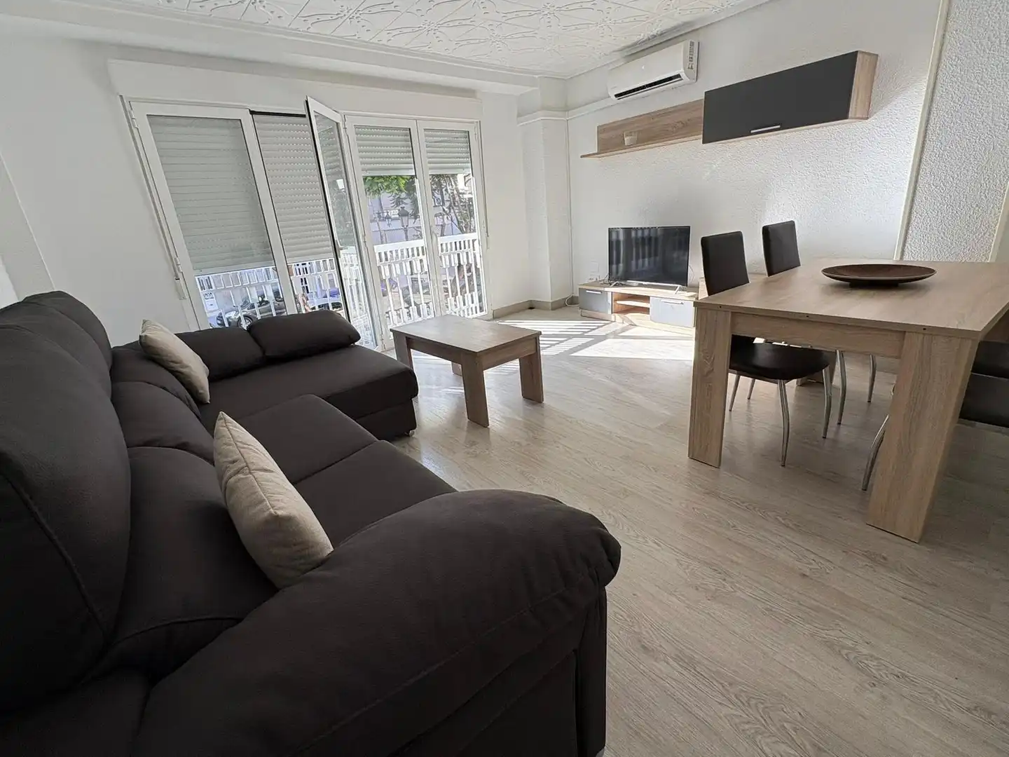 Sala de estar de Piso de alquiler en Elche / Elx con Aire acondicionado y Amueblado