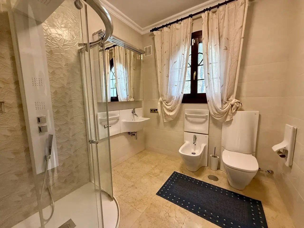 Baño de Casa o chalet en venta en Altea con Aire acondicionado, Calefacción y Jardín privado