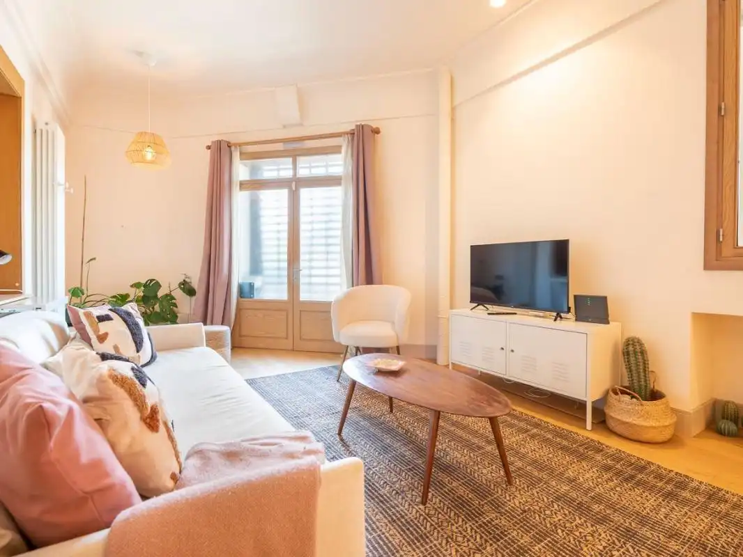 Planta baja en venta en P.º del Rey, Argüelles