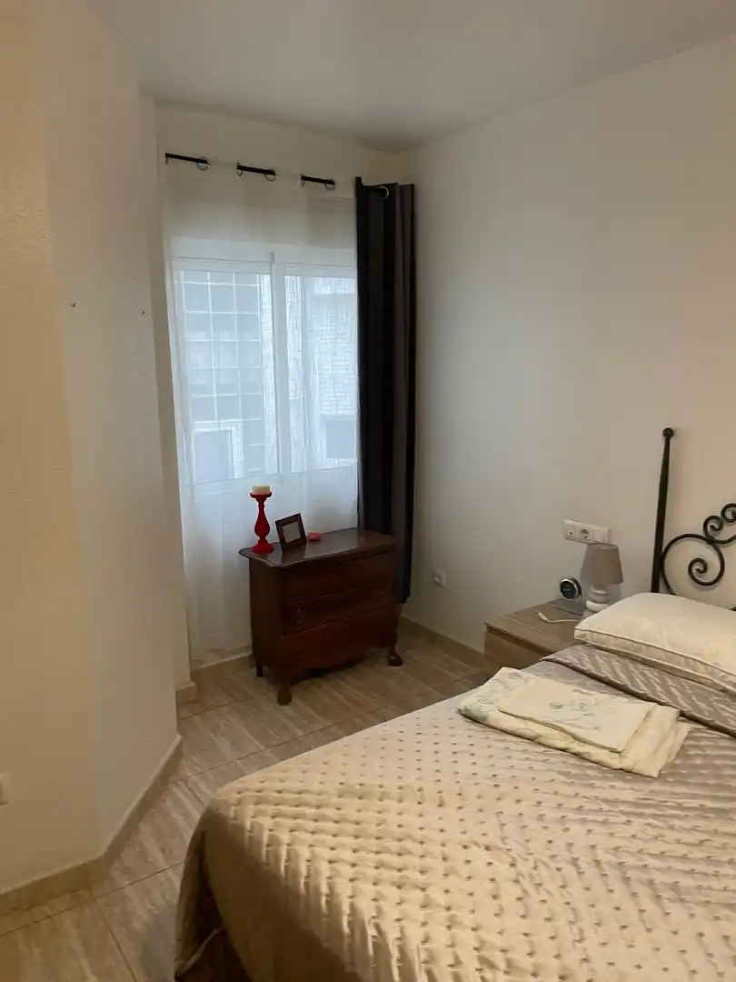 Schlafzimmer von Wohnung zur Miete in Águilas mit Möbliert und Balkon