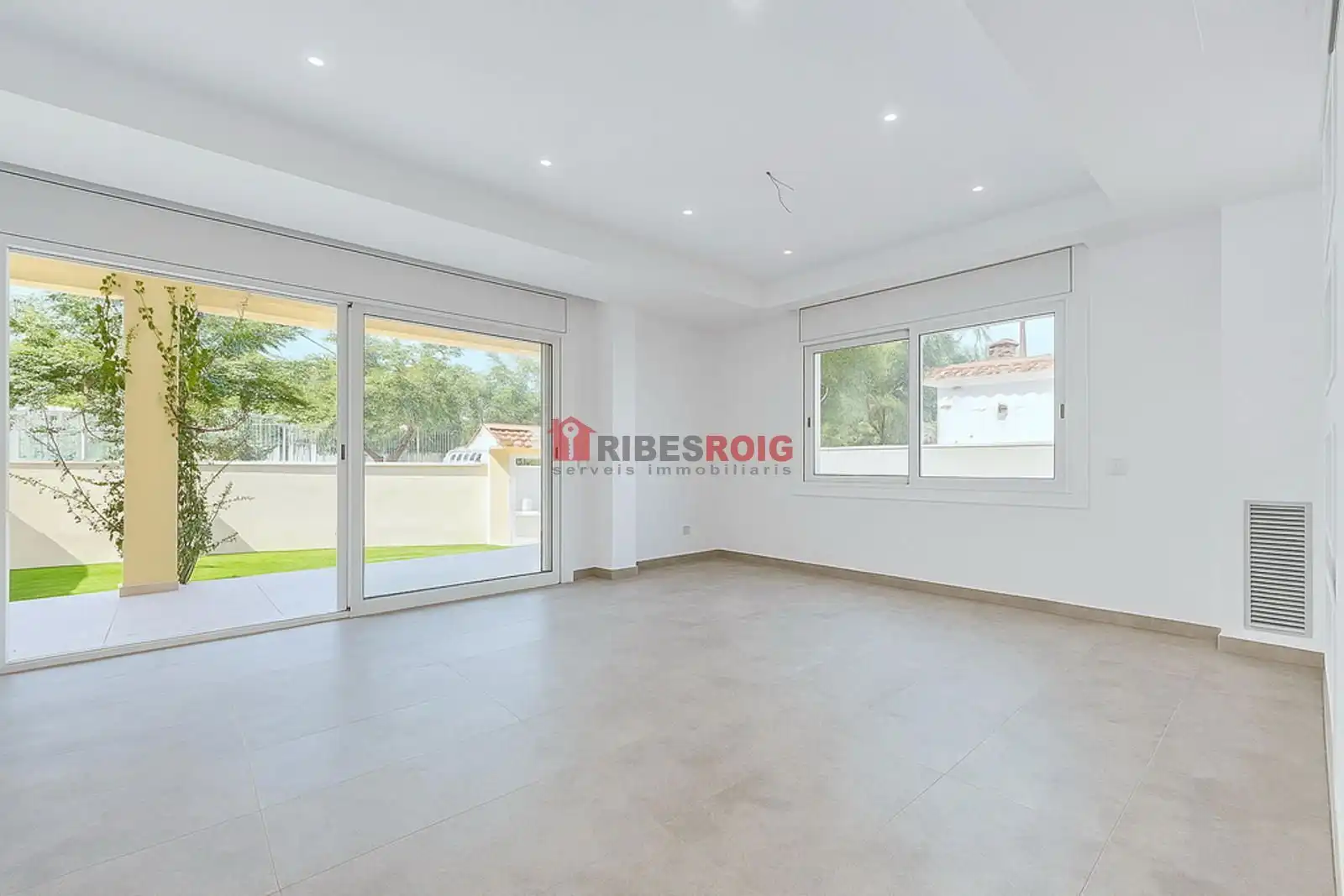 Detached homes for sale in Circumval Lacio, Centre