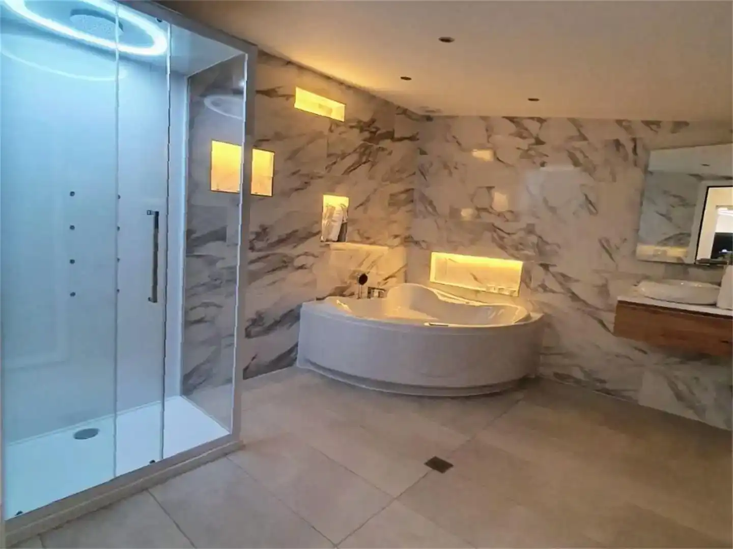 Bany de Casa o xalet en venda en  Palma de Mallorca amb Aire condicionat i Piscina