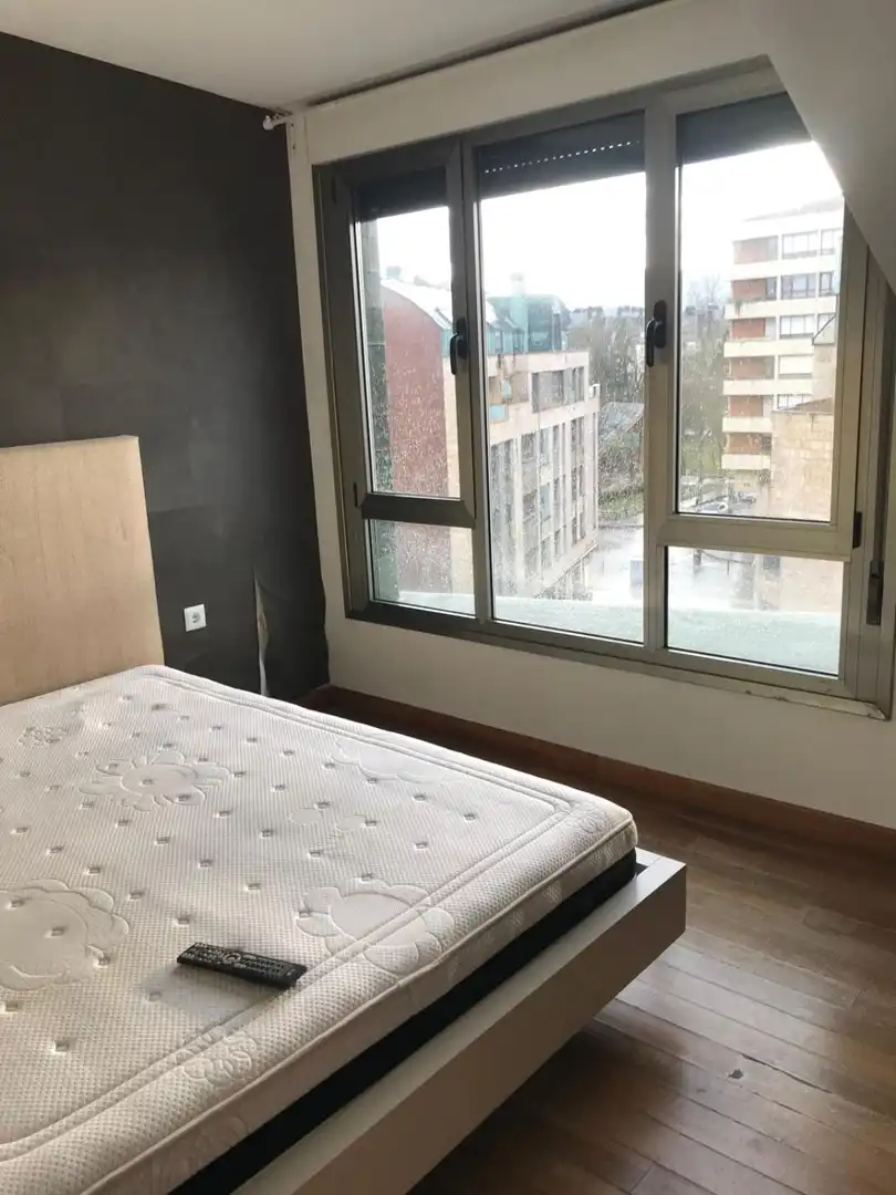 Habitación de Dúplex en venta en Torrelavega  con Aire acondicionado y Calefacción