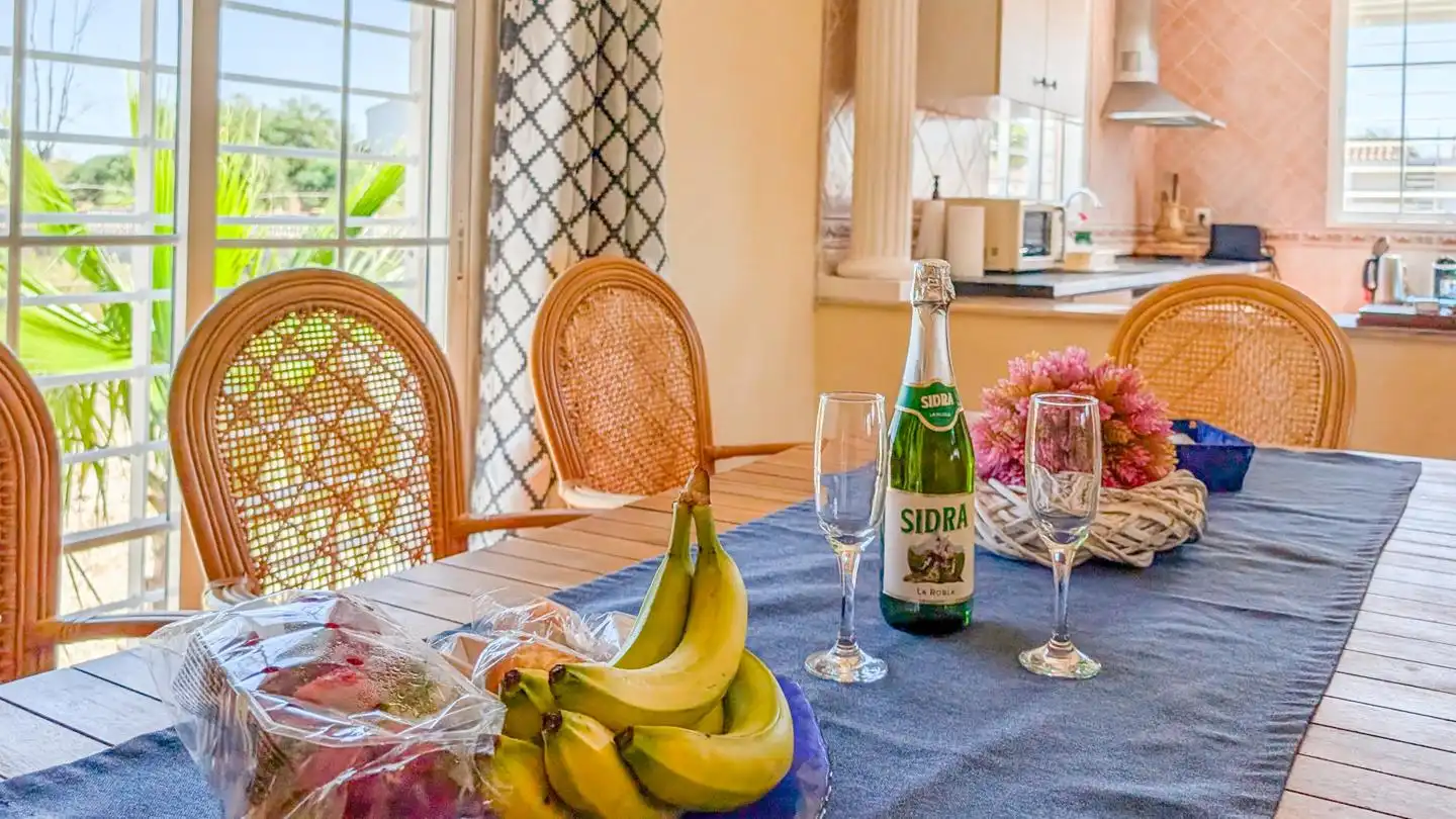 Menjador de Casa o xalet en venda en Elche / Elx amb Aire condicionat, Jardí privat i Terrassa