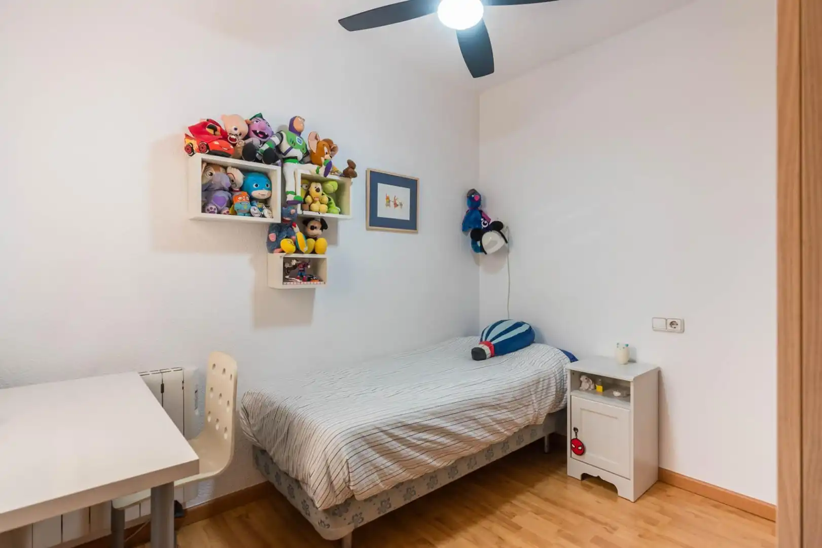 Dormitori de Casa adosada de lloguer en Murcia amb Calefacció, Parquet i Terrassa