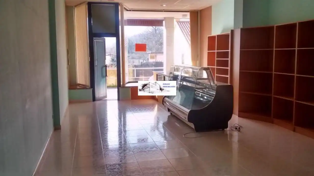 Geschaftsraum zur Miete in Tomiño