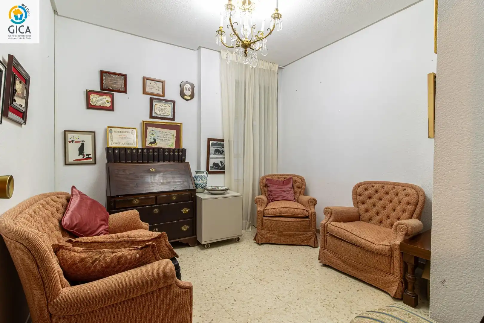 Sala d'estar de Pis en venda en Jerez de la Frontera amb Aire condicionat, Terrassa i Traster