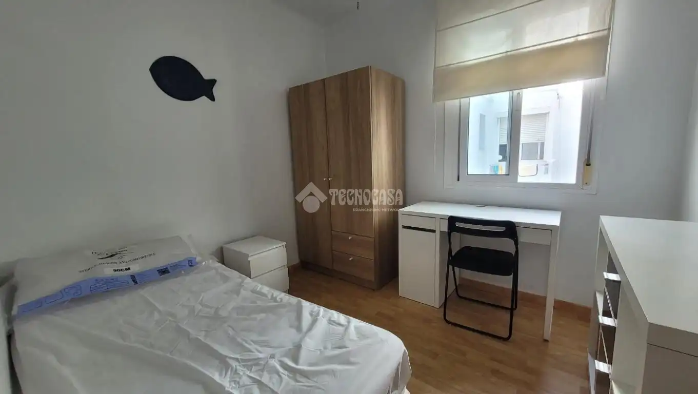 Habitación de Piso en venta en Sevilla