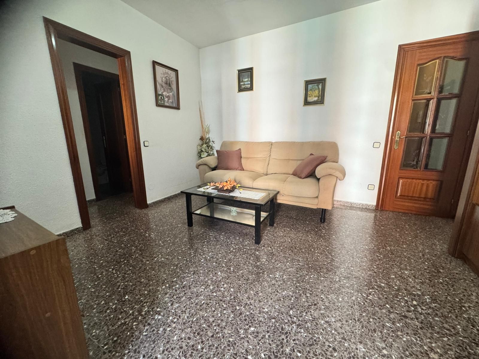 Exterior view of Flat for sale in L'Hospitalet de Llobregat  with Balcony