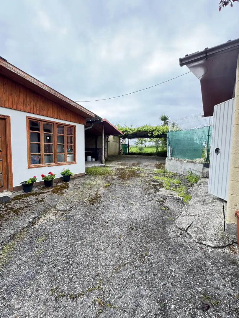 Casa o xalet en venda en Castrillón amb Calefacció, Jardí privat i Parquet