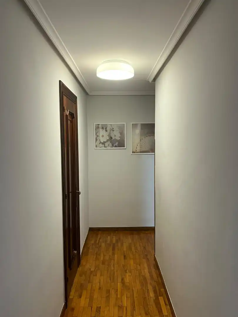 Wohnung zur Miete in Oviedo  mit Heizung, Parkett und Möbliert