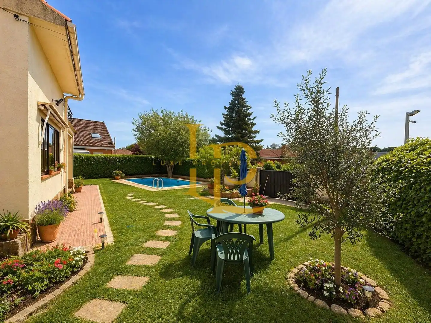 Garden of Houses for sale in El Casar  with Heating, Private garden and Terrace