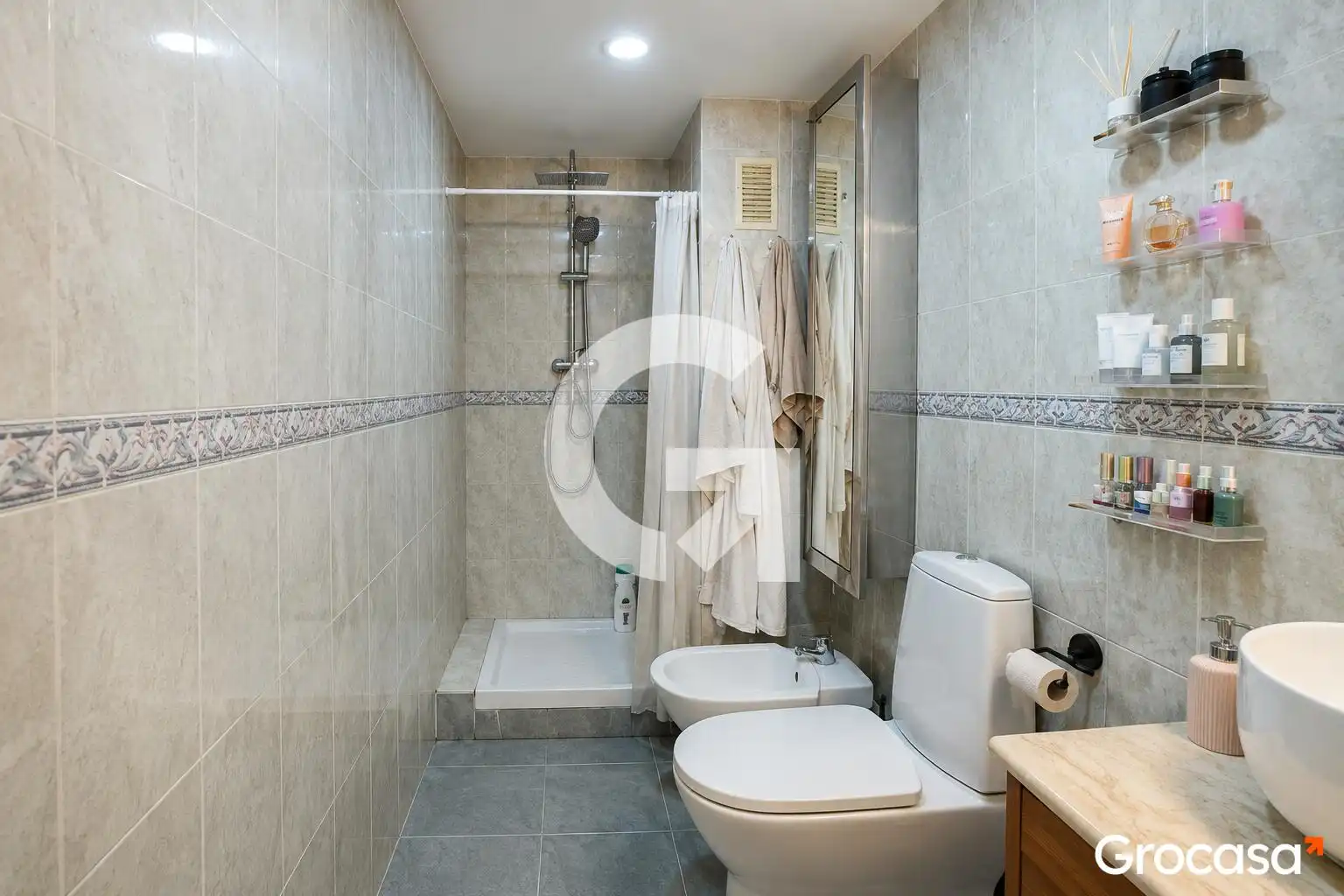 Bathroom of Detached homes for sale in Sagunto / Sagunt  with Air Conditioner, Terrace and Balcony