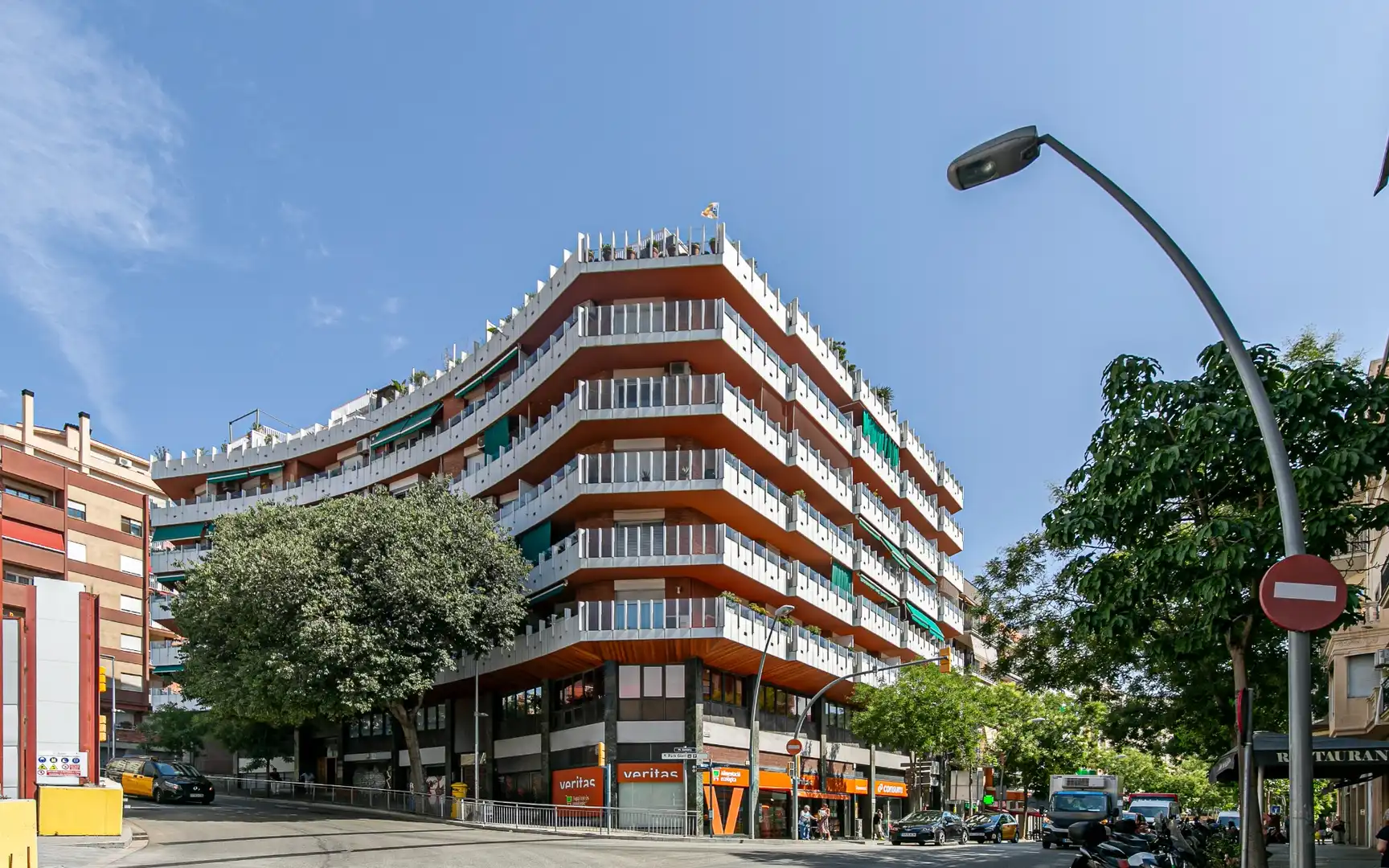 Außenansicht von Dachboden zum Verkauf in Barcelona mit Klimaanlage, Terrasse und Möbliert