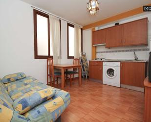 Apartament per a compartir a  Granada Capital