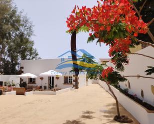 Vista exterior de Casa o xalet en venda en Puerto del Rosario amb Piscina