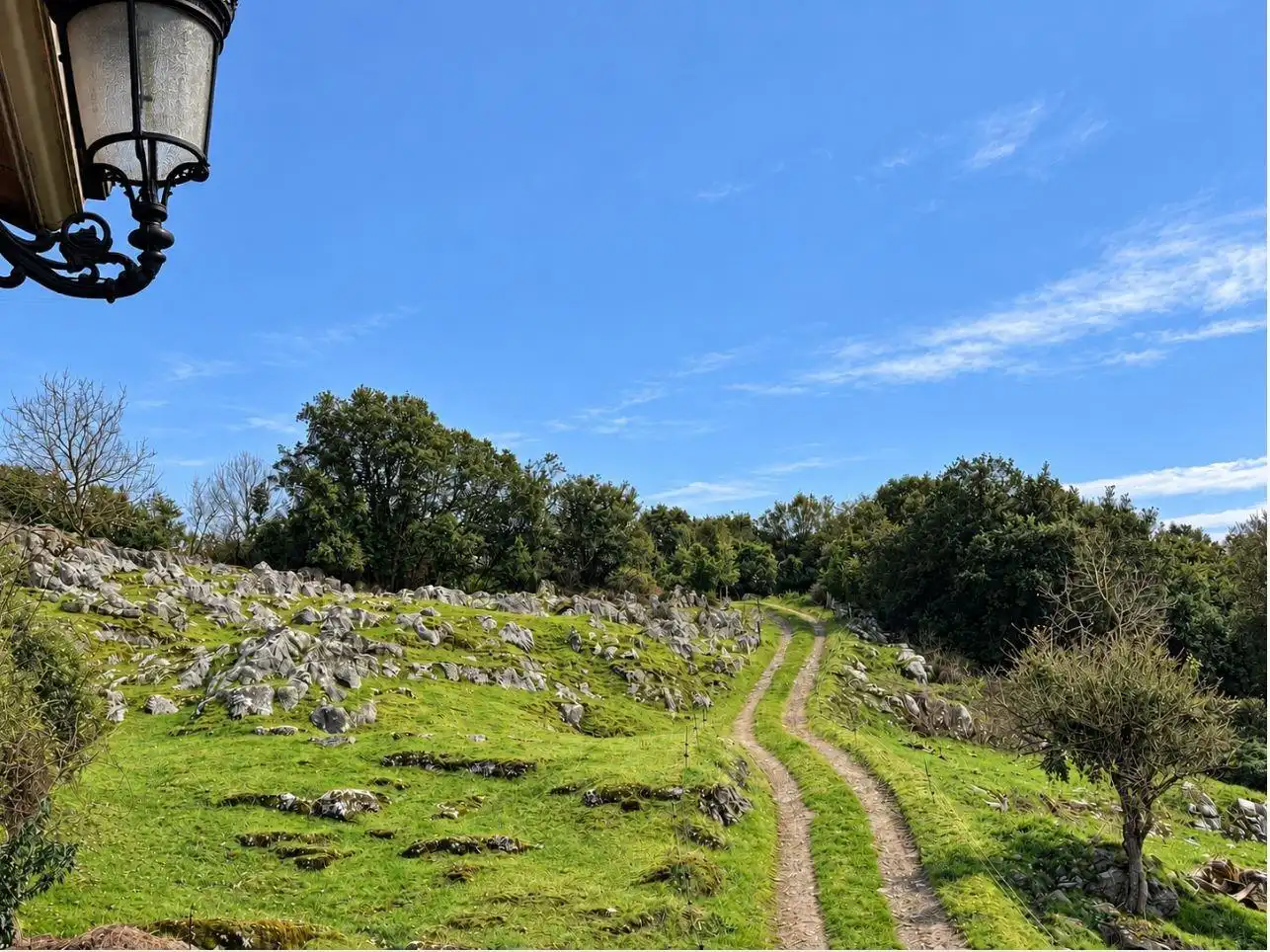 Vista exterior de Casa o xalet en venda en Voto, Cantabria