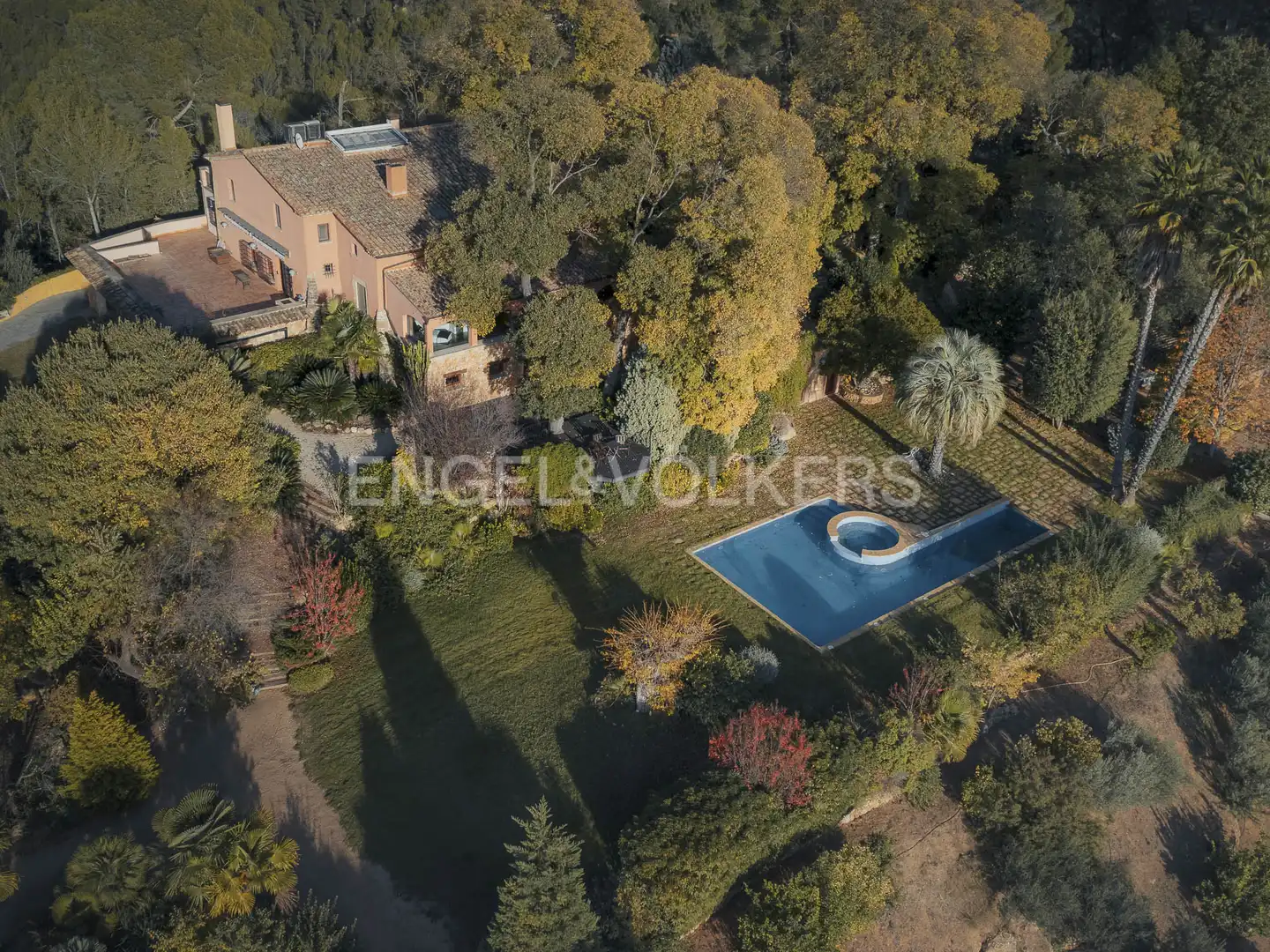 Exterior view of Buildings for sale in Gelida