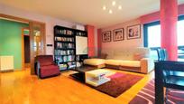 Living room of Flat for sale in Ourense Capital   with Heating, Parquet flooring and Furnished