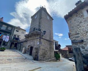 Vista exterior de Casa o xalet de lloguer en Piedralaves amb Terrassa