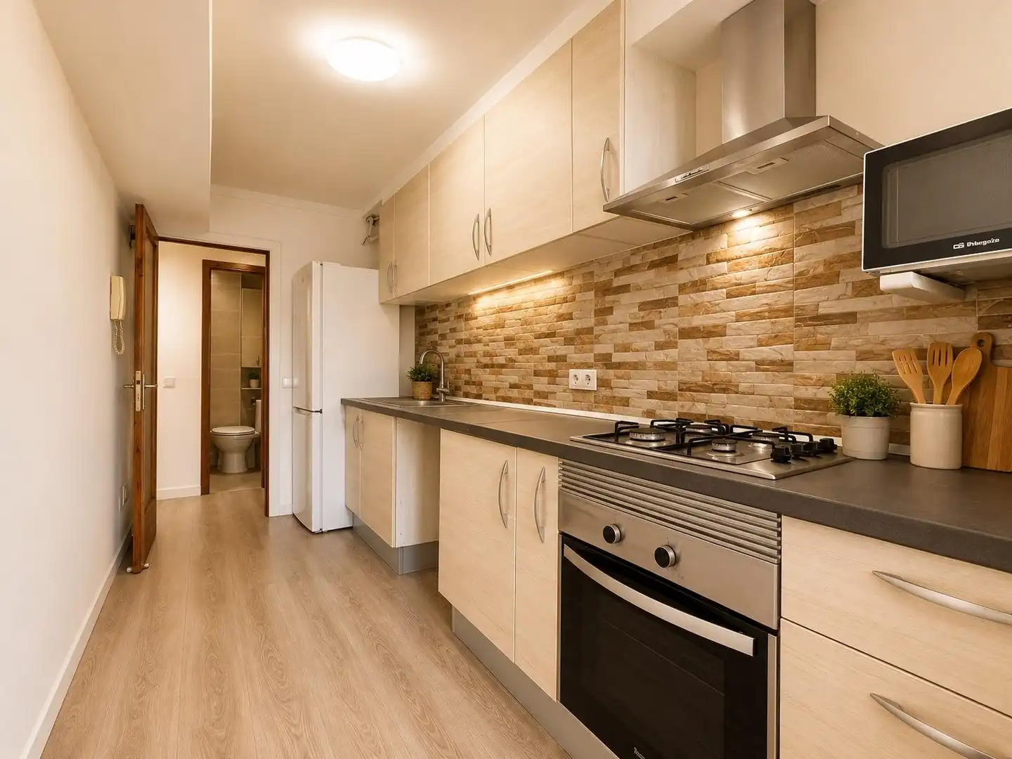 Piso con terraza en venta en Calle COLUBI, imagen 3