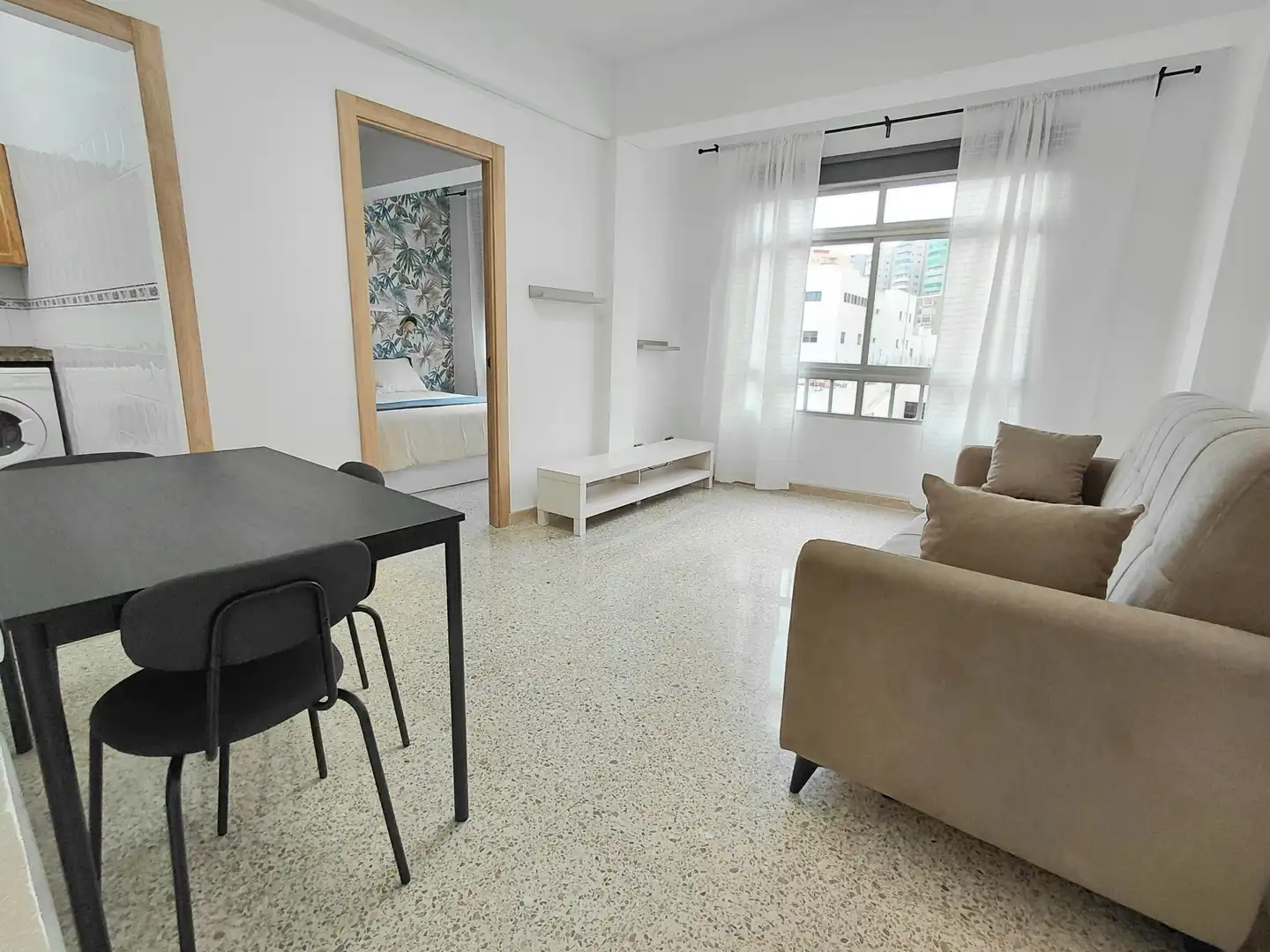 Living room of Flat for rent in Las Palmas de Gran Canaria  with Furnished and Washing machine