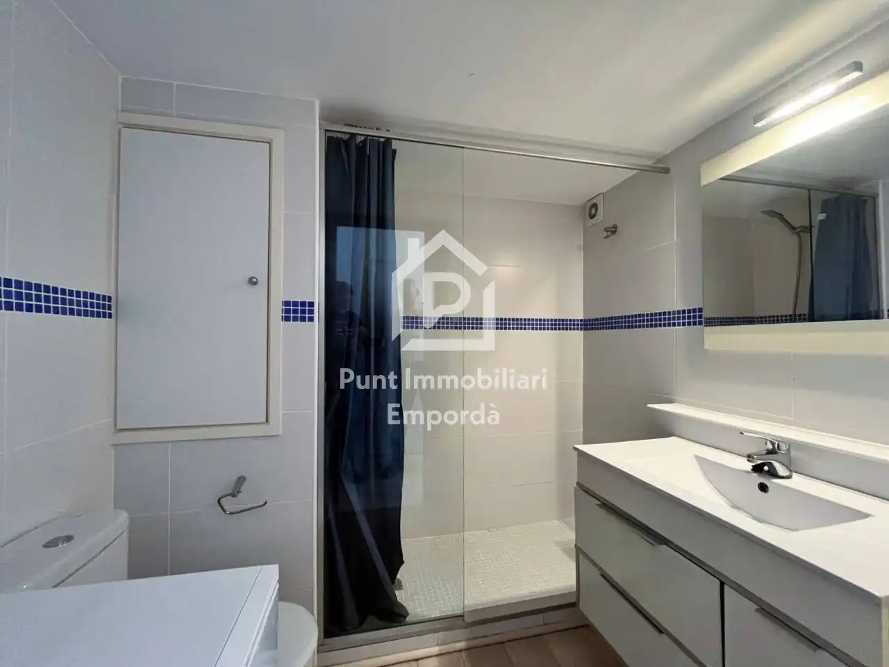 Exterior view of Study for sale in Roses  with Air Conditioner, Parquet flooring and Terrace