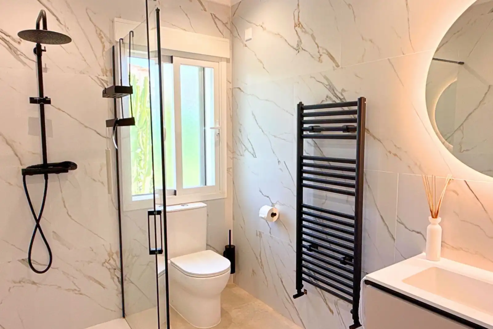 Baño de Casa o chalet de alquiler en Calpe / Calp con Aire acondicionado, Calefacción y Terraza