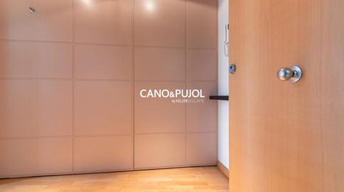 Foto 3 de Piso de alquiler en Vint I Dos de Juliol, Barri del Centre, Barcelona