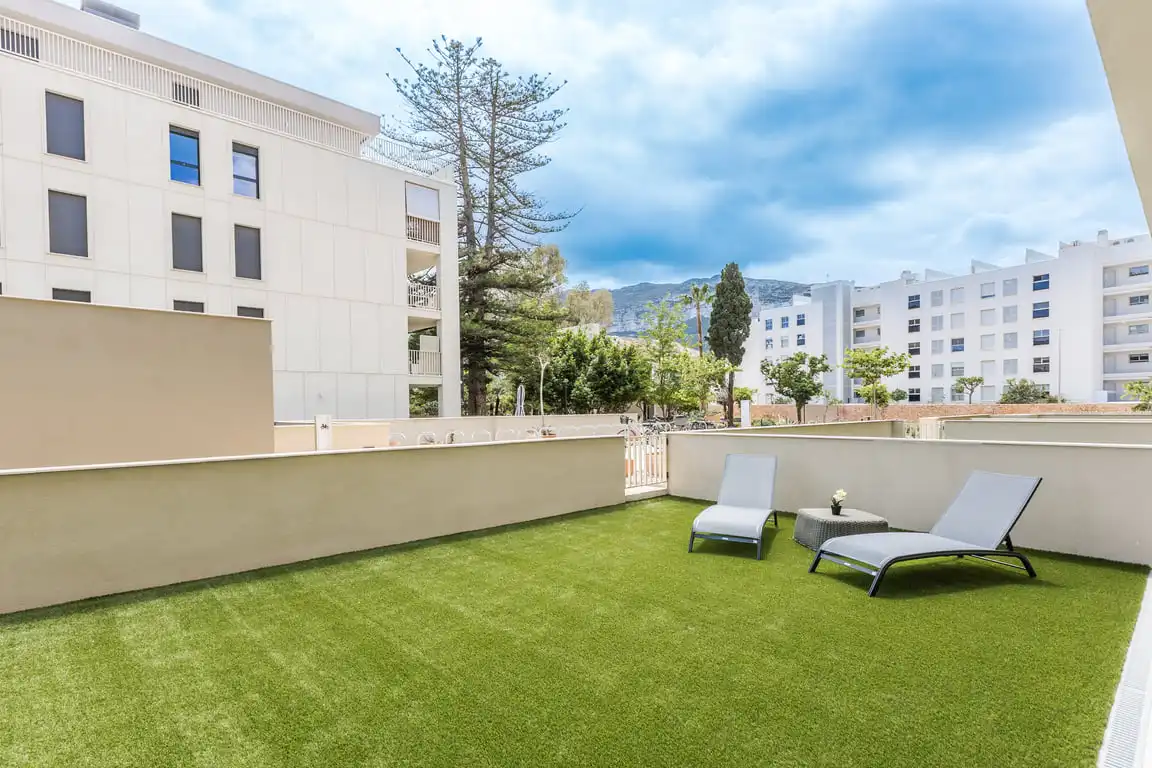 Terraza de Apartamento de alquiler en Dénia con Aire acondicionado, Jardín privado y Terraza
