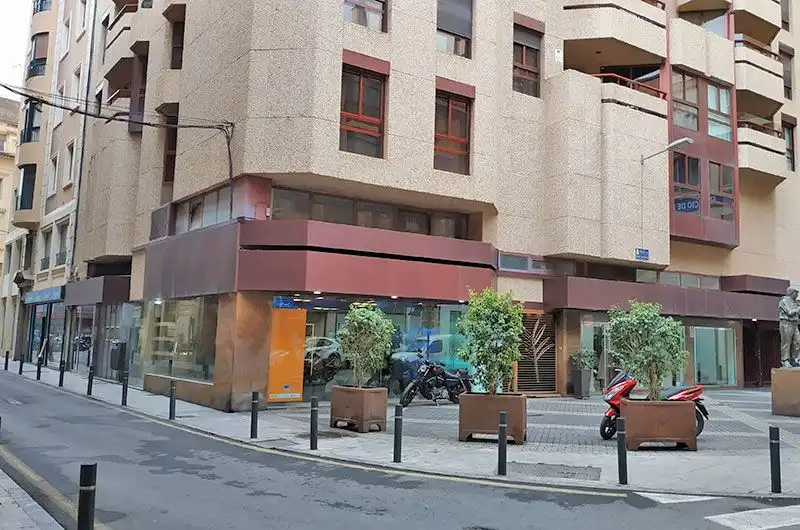 Vista exterior de Local de alquiler en Murcia