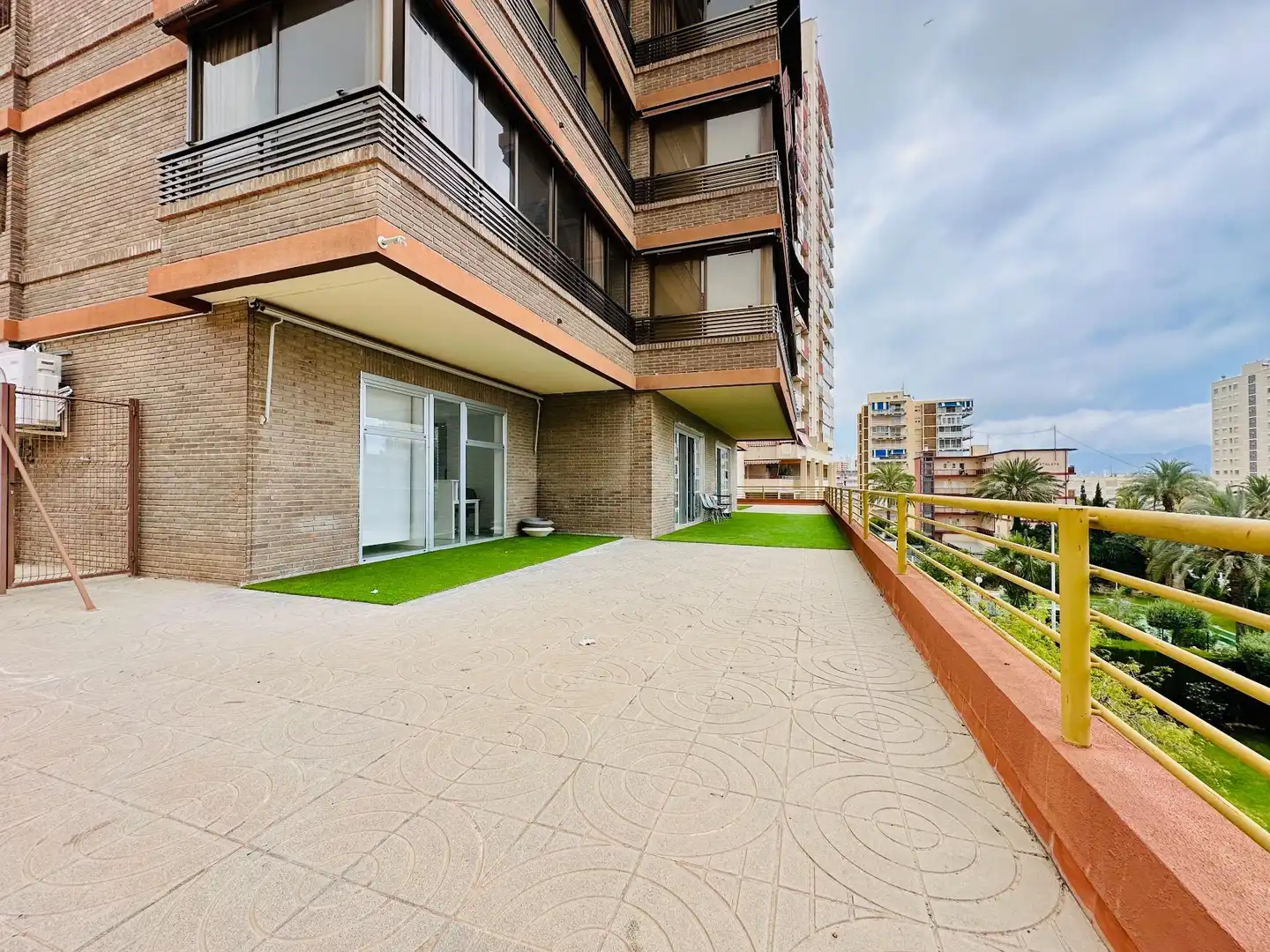 Terraza de Oficina de alquiler en Benidorm con Aire acondicionado y Terraza
