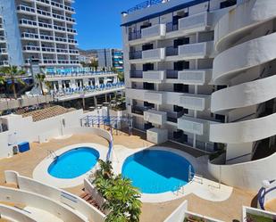 Piscina de Apartament de lloguer en Benalmádena amb Aire condicionat, Parquet i Terrassa