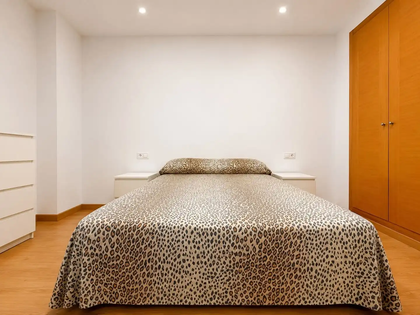 Habitación de Apartamento en venta en Elda con Calefacción y Amueblado