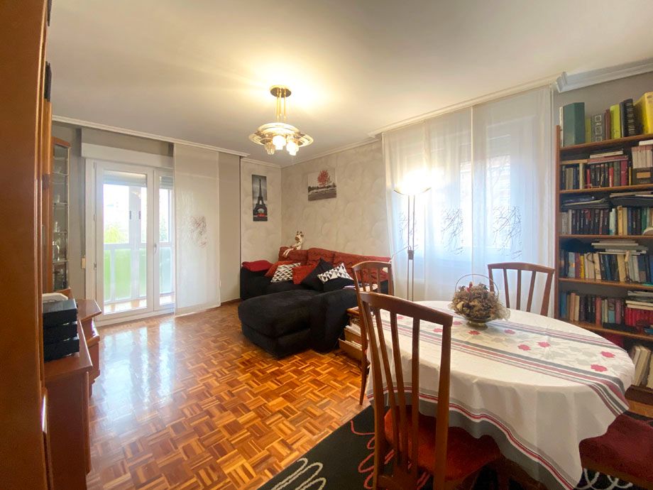 Living room of Flat for sale in Vitoria - Gasteiz  with Heating, Parquet flooring and Terrace