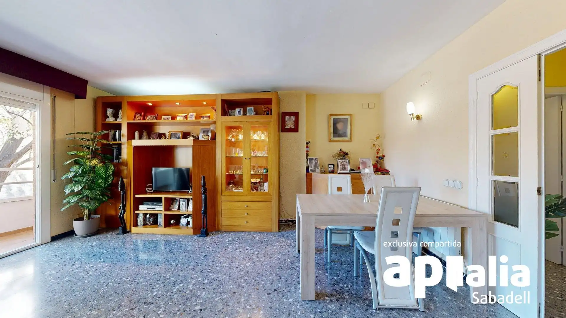 Sala de estar de Casa adosada en venta en Barberà del Vallès con Calefacción, Terraza y Balcón