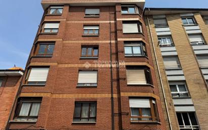Exterior view of Flat for sale in Gijón   with Air Conditioner, Heating and Storage room