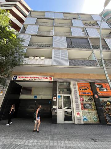 Garaje en Venta en Fort Pienc