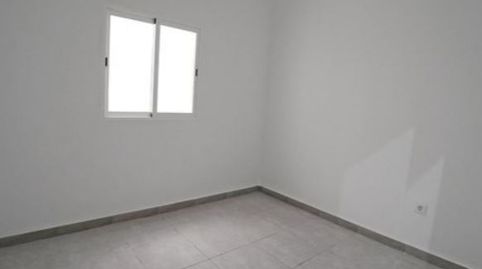 Foto 5 de Pis en venda a Calle Fausto, El Torrejón - El Cerezo, Sevilla Capital