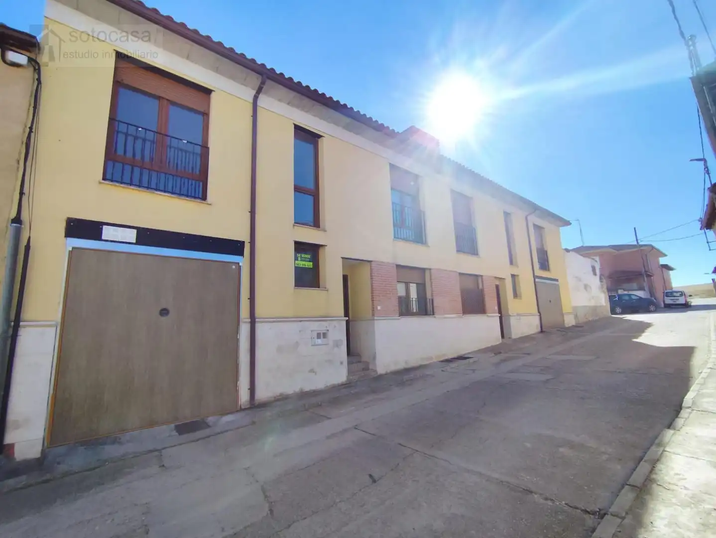 Vista exterior de Casa adosada en venda en Corcos amb Calefacció