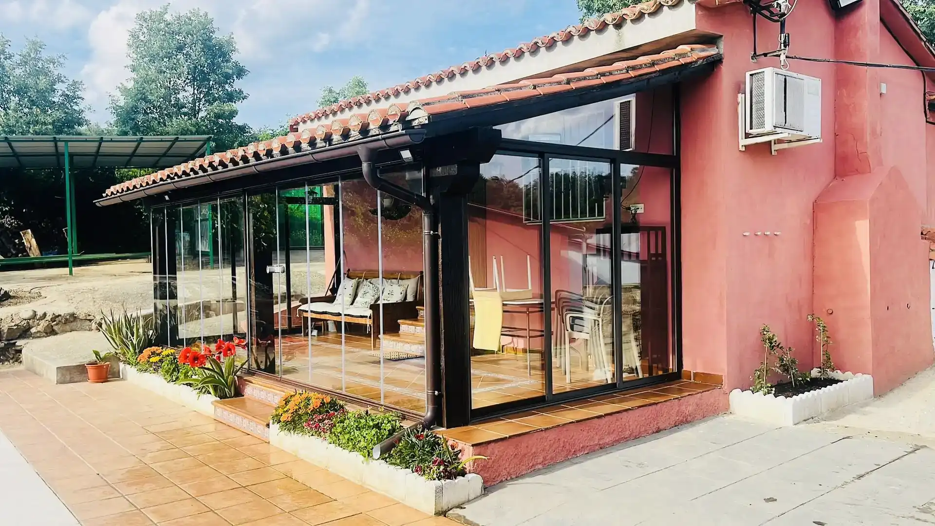 Terrassa de Finca rústica en venda en Cuacos de Yuste amb Aire condicionat, Jardí privat i Traster