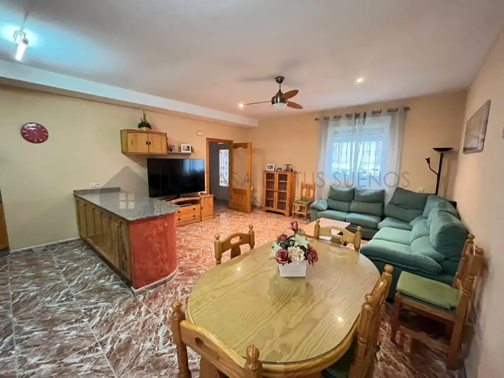 Sala d'estar de Casa o xalet en venda en Sax