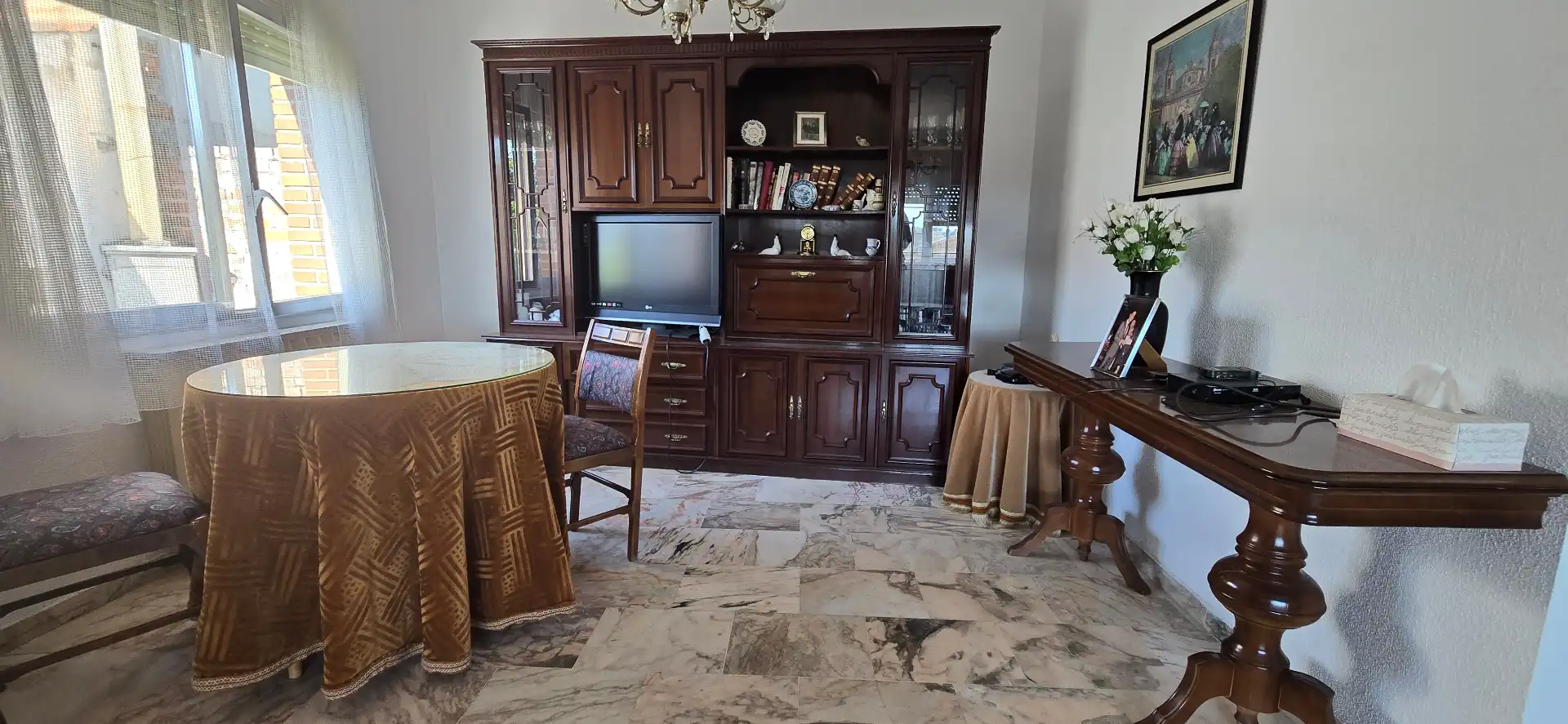 Sala d'estar de Casa o xalet en venda en Villacastín amb Calefacció, Jardí privat i Balcó